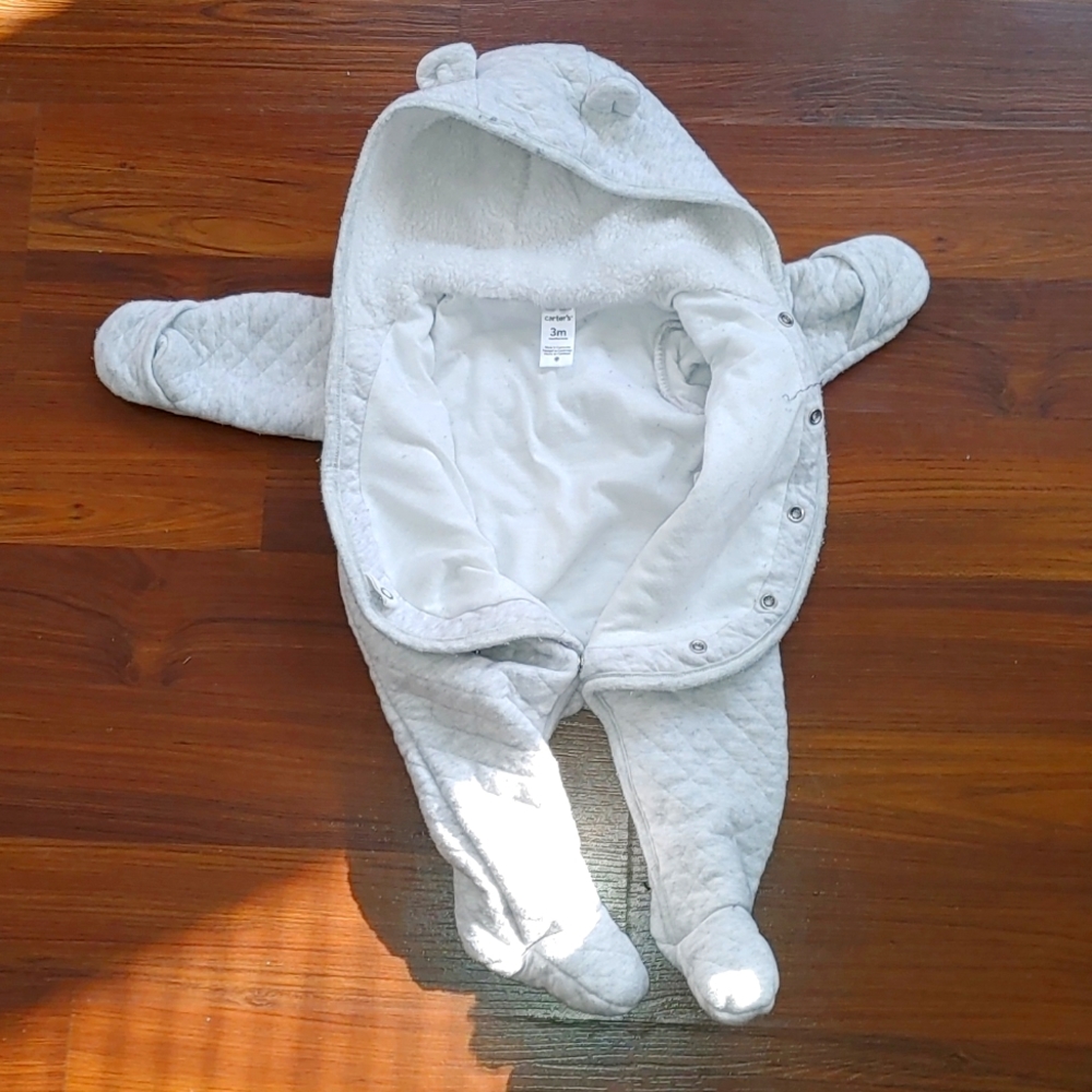 Carter's 3 month old bear button up fall/winter suit - Picture 2 of 5